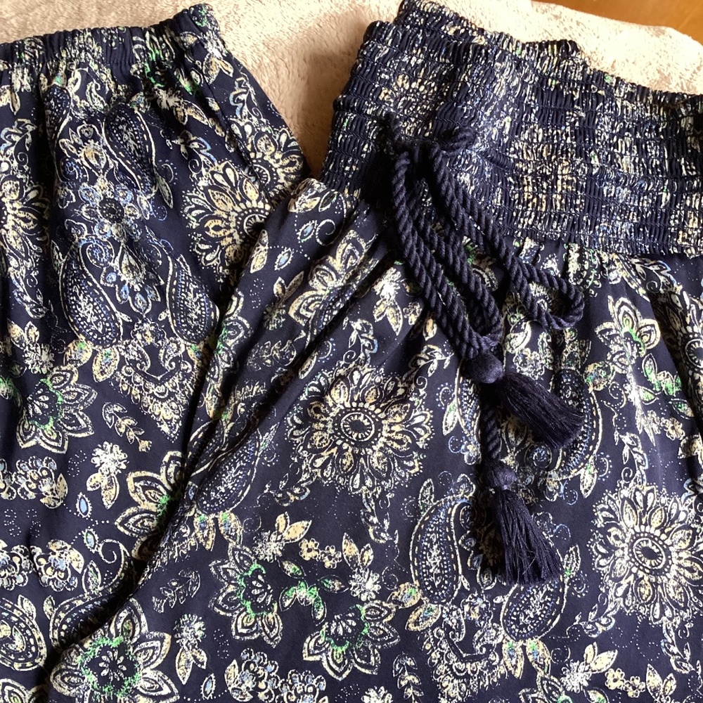 Aerie Harem Pants * Blue Paisley * Small